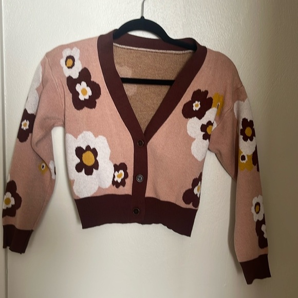 Neutral Brown Floral Sweater - Picture 1 of 4